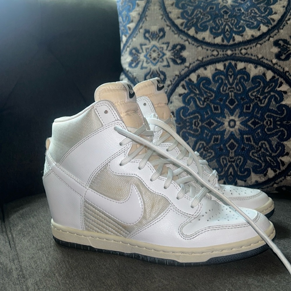 Nike Sky High Wedge sneakers Sz 7 wins